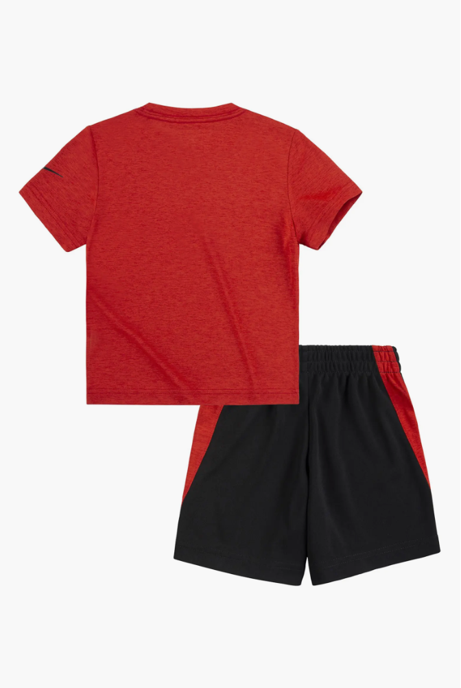 Nike Graphic T-Shirt & Shorts Set